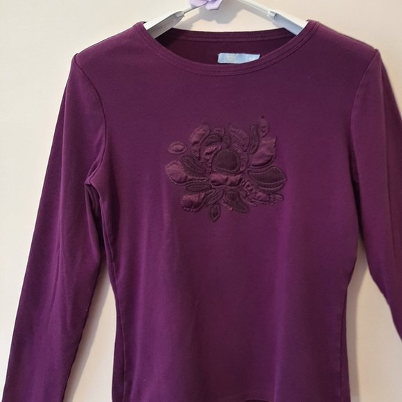 Denver Hayes t-shirt.Long sleeved.Size Medium. Purple - Picture 3 of 10
